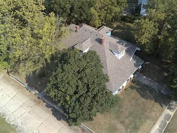 2nd image of 731 S 5th St
