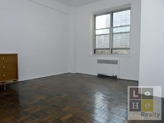 Sold by LoHo Realty | media 2