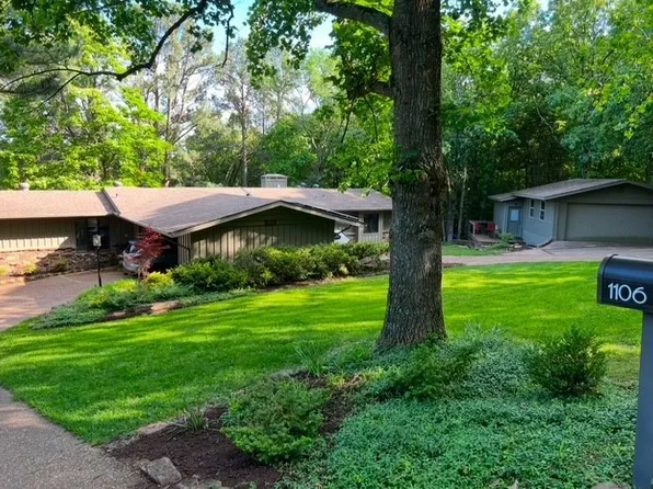 1106 E Shadowridge Dr, Fayetteville, AR 72701