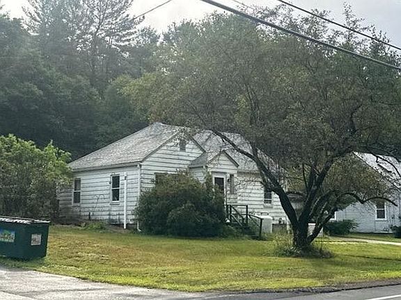 3rd image of 721 Worcester Rd
