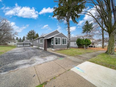 328 Adams St, Jackson, MI, 49202
