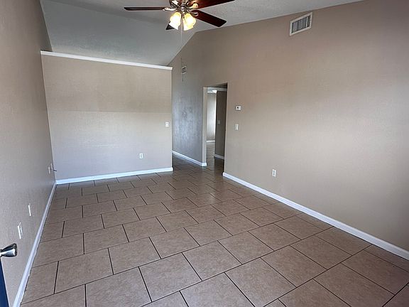 2nd image of 3091 Harmon Ln #17880394