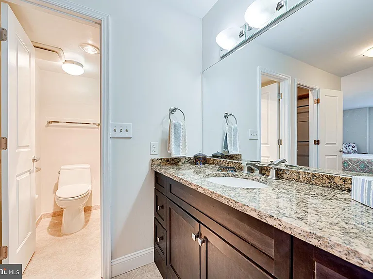 8340 Greensboro Dr #521 — Photo 30
