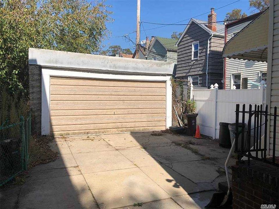 2nd image of 9219 91st Ave
