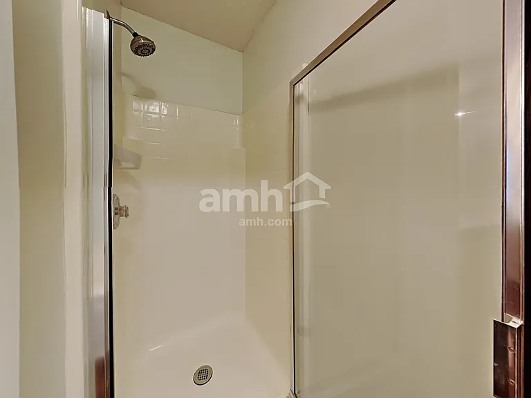 160 Camforth Dr — Photo 14