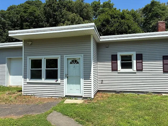 1 Deerfield Ln #2 — Photo 1