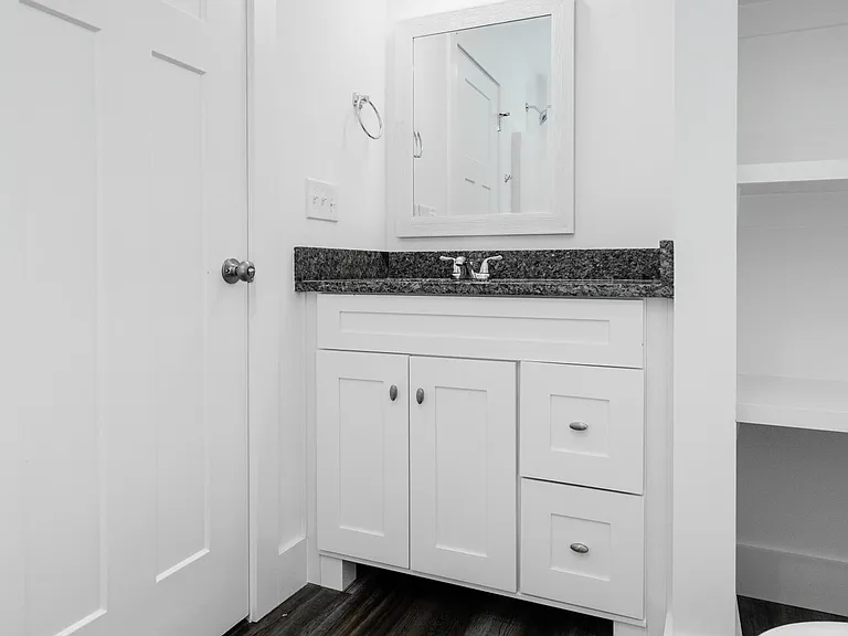 527 Nova Ln — Photo 10