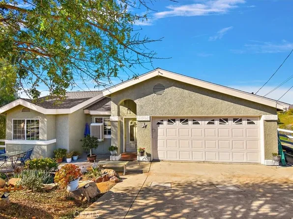 28143 Cottontail Dr, Canyon Lake, CA 92587