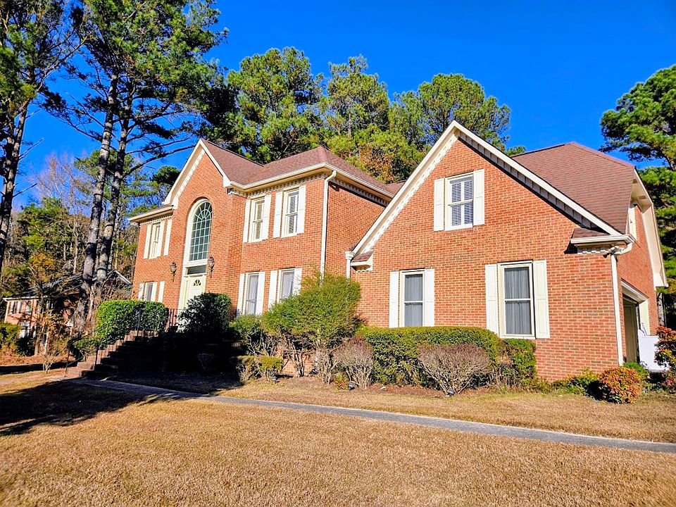 1st image of 270 North Dr