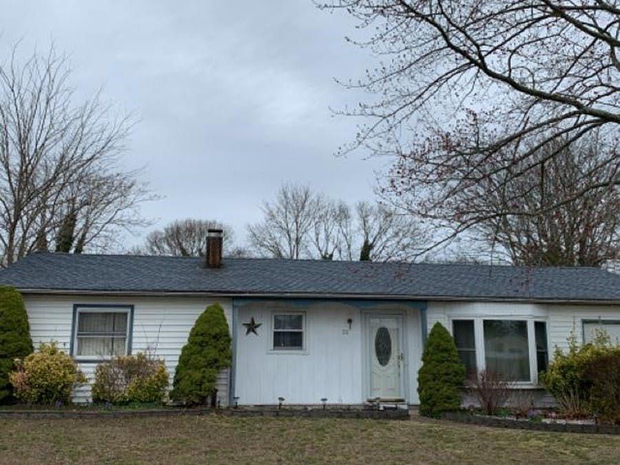 1st image of 26 Stonehurst Cir