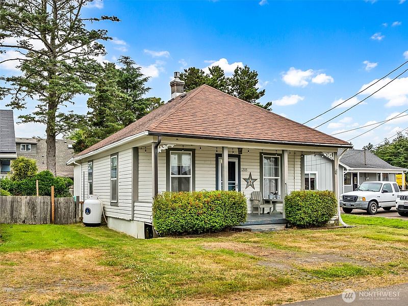 3rd image of 1205 49th Street