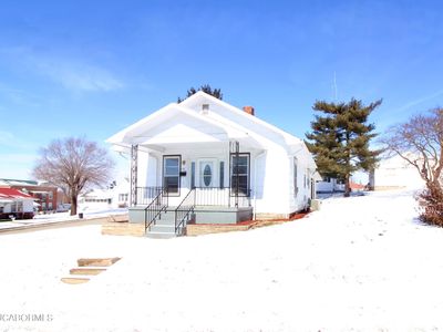 100 E Main St, California, MO, 65018