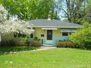 2nd image of 219 River Hills Dr