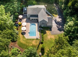 8 Chessor Ln, Wilton, CT 06897