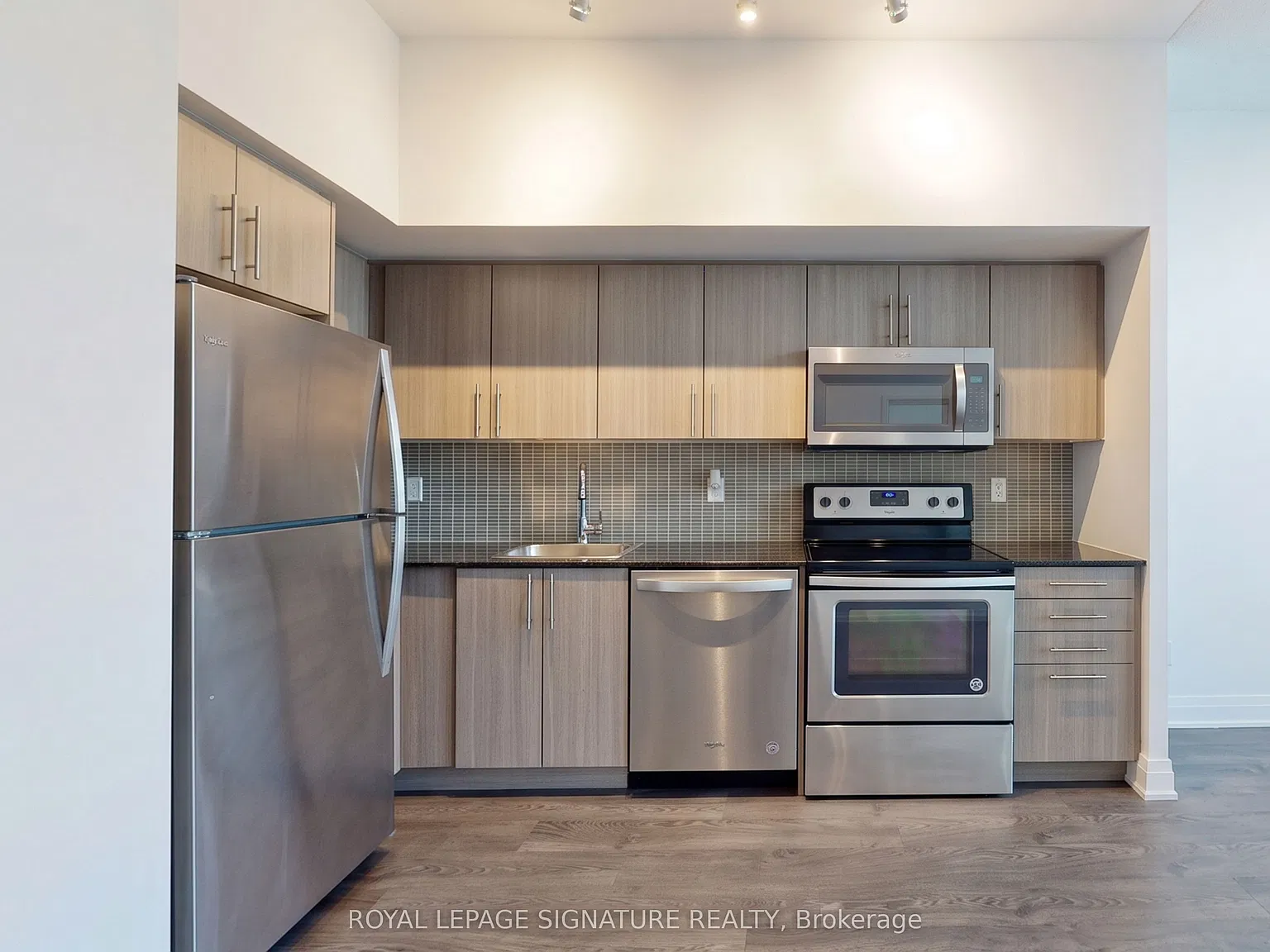 1 bed, $2,099 — Photo 3