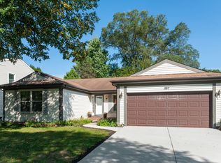 987 Knollwood Dr, Buffalo Grove, IL 60089