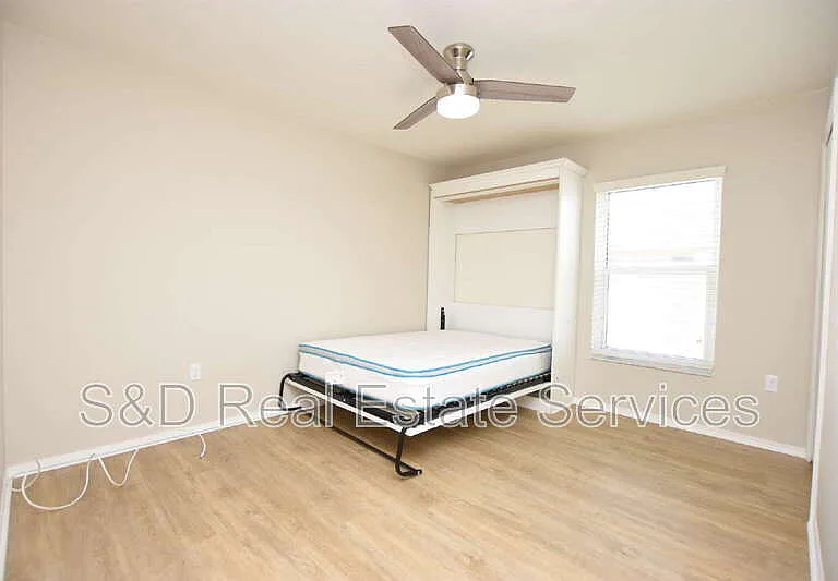 1606 Taylor Landing Dr — Photo 11