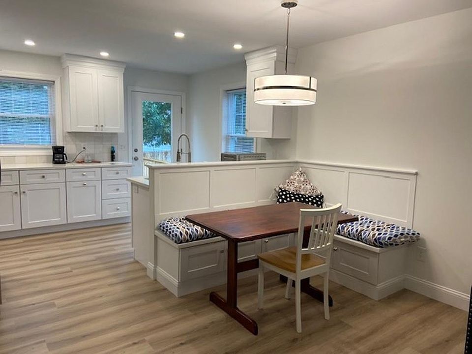 None 107 Coburn St Warwick RI Zillow