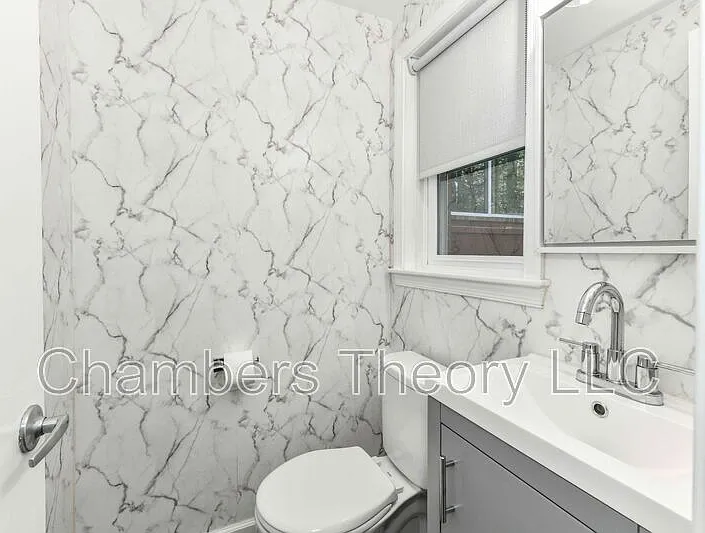 9205 Hamilton Dr — Photo 14