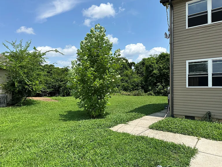 105 Chesapeake Ct — Photo 3