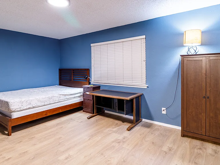 2614 Saint George Dr — Photo 22