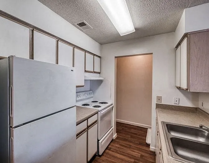 Brook Ridge Apartments — Photo 3