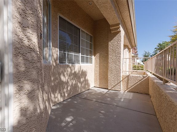 3rd image of 1048 Dusty Creek St