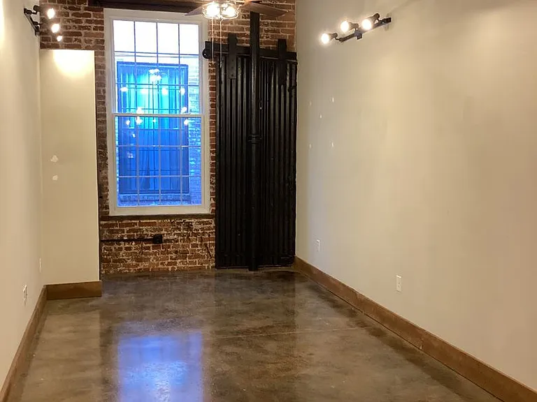 252 N Franklin St #216 — Photo 4