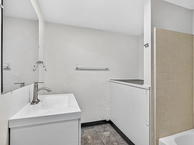 715 N Main St #715 — Photo 17
