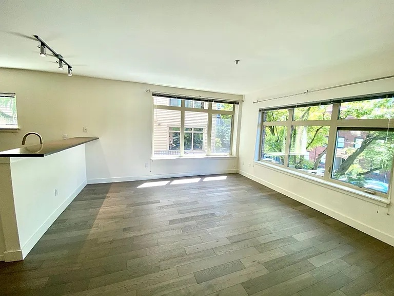 1620 Belmont Ave #221 — Photo 13