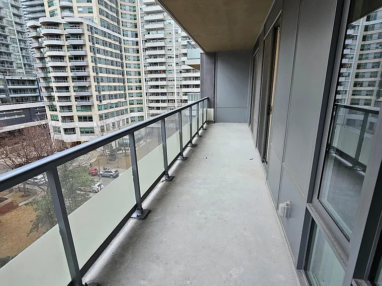 50 Dunfield Ave #718 — Photo 11