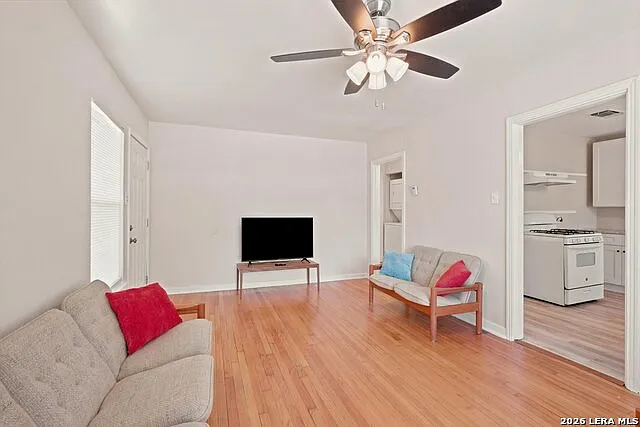 1503 Donaldson Ave — Photo 8