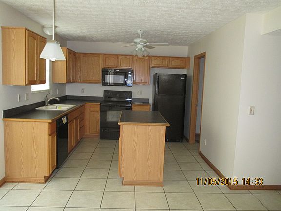 4th image of 170 Harbinger Dr