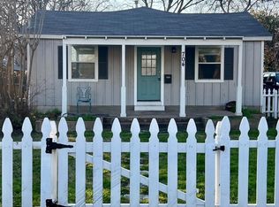 704 Jefferson St, Bastrop, TX 78602