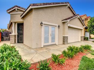 1068 Leopard Ln, Perris, CA 92571