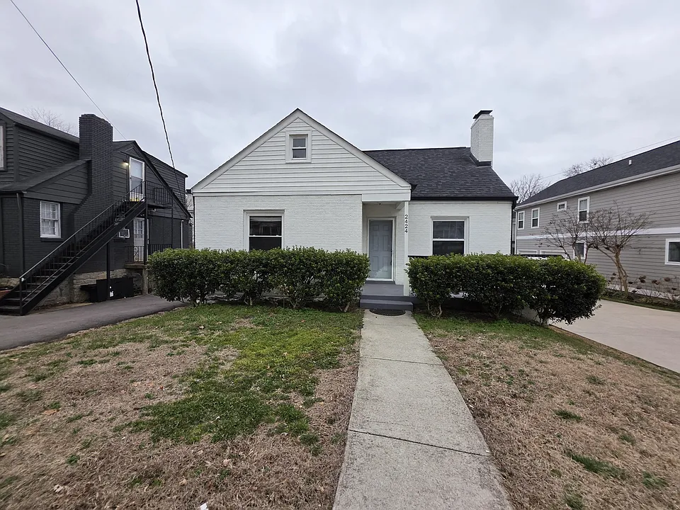 2424 Inga St