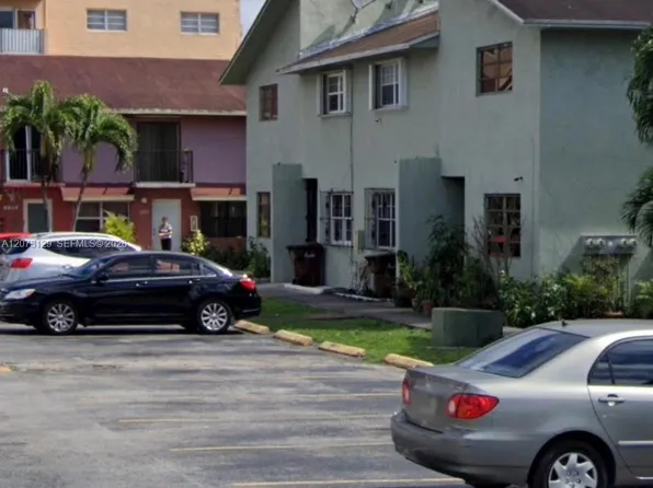 6941 W 7th Ave #10, Hialeah, FL 33014