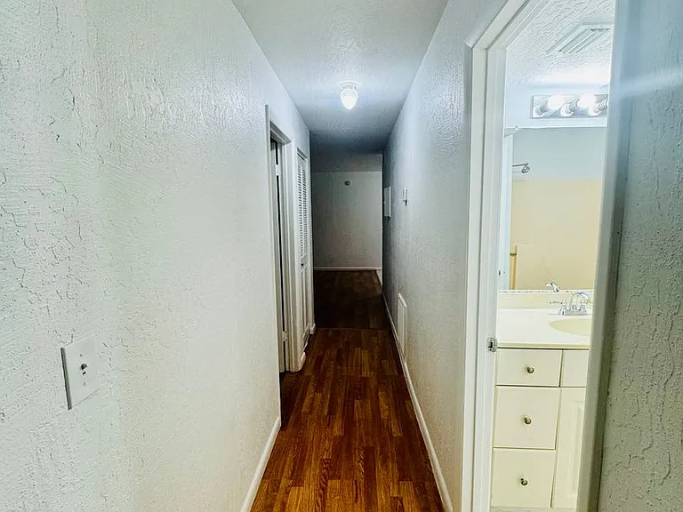 2160 Forest Knoll Dr NE #60102 — Photo 15