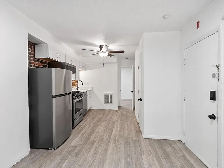 23 Harris St #1 — Photo 5