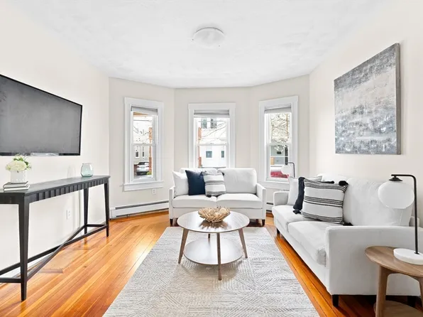 15 Boston Ave #1, Somerville, MA 02144
