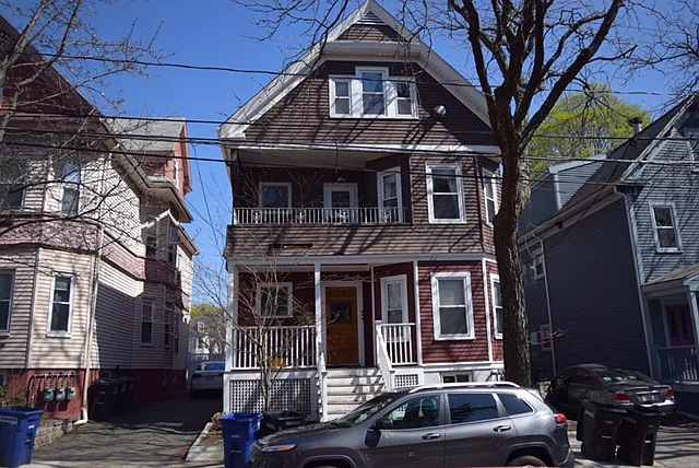 21-23 Chandler St #2 — Photo 8