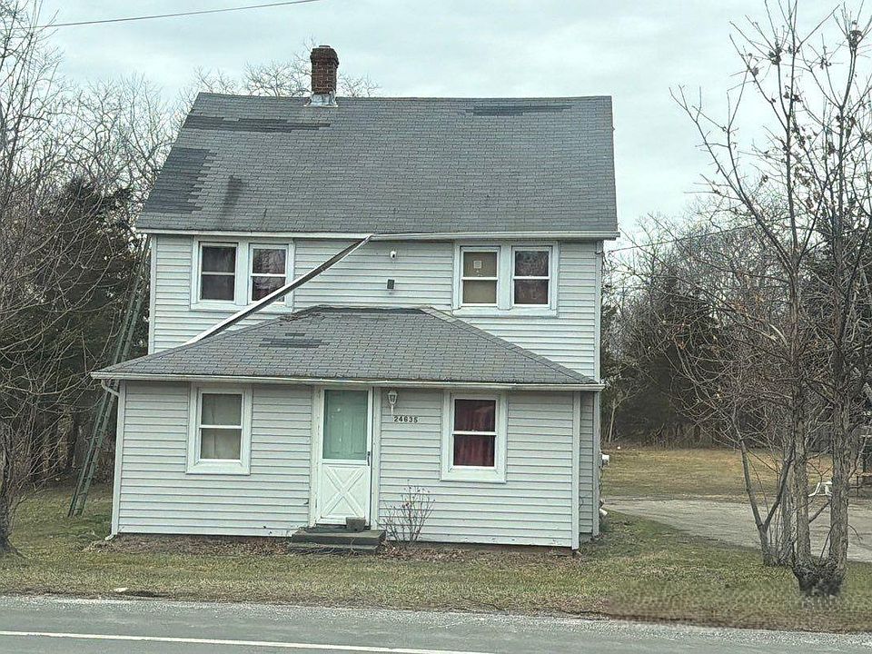 2nd image of 24635 Main Road