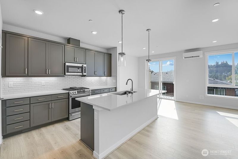 5th image of 13209 NE 127th Way #C