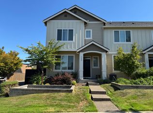 7422 NW Brugger Rd, Portland, OR 97229