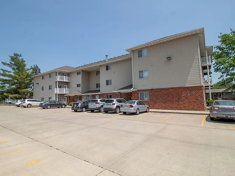 1401 N Dakota Ave — Photo 27