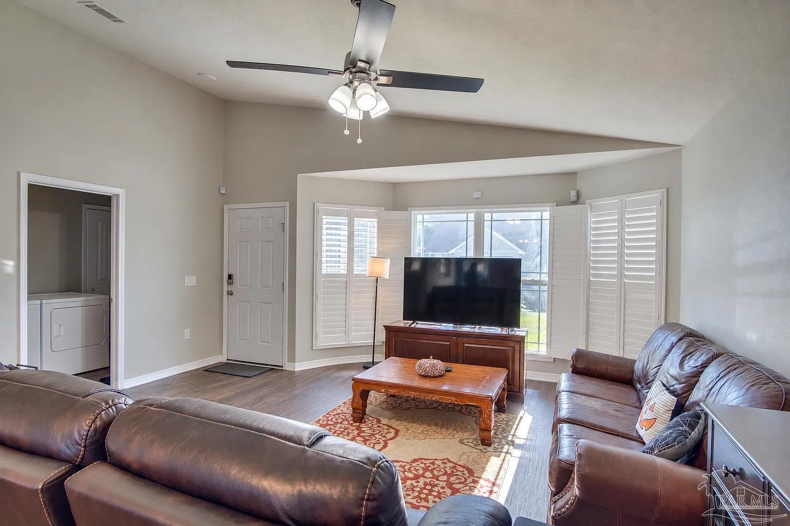 3 bed, 1601 sqft, $1,850 — Photo 4