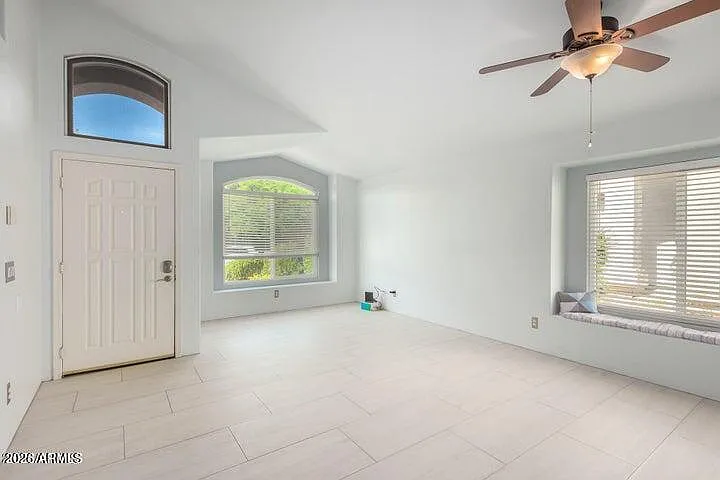 4 bed, 2.0 bath, 1810 sqft, $2,995 — Photo 2