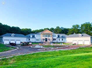 6 Parker Ct, Millstone, NJ 07726