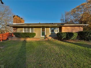 694 Clearfield Rd, Nazareth, PA 18064