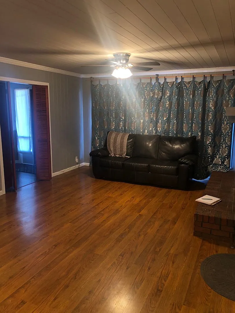Nice 4 Bed 2.5 Bath House! Available August 2026! — Photo 3